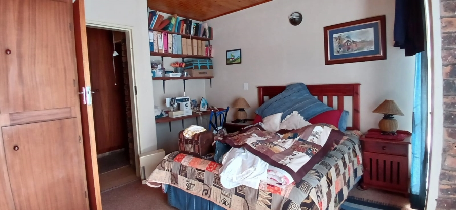 5 Bedroom Property for Sale in La Provance Free State